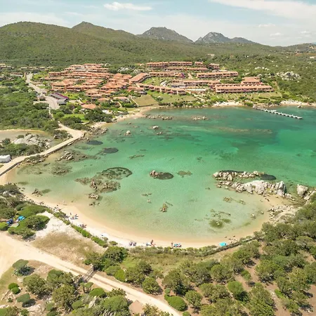아파트 Csb - 9 - Baia De Bahas By Interhome *